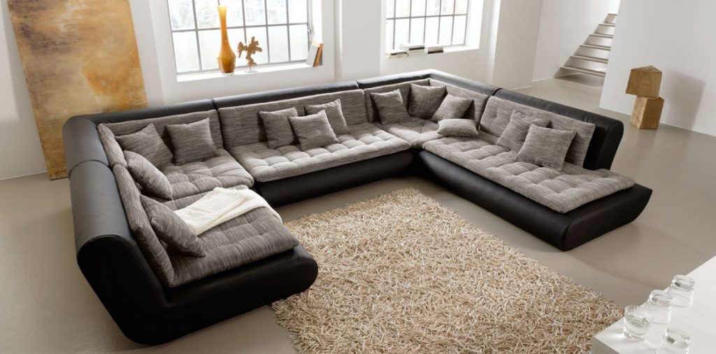 Як підібрати диван у вітальню?